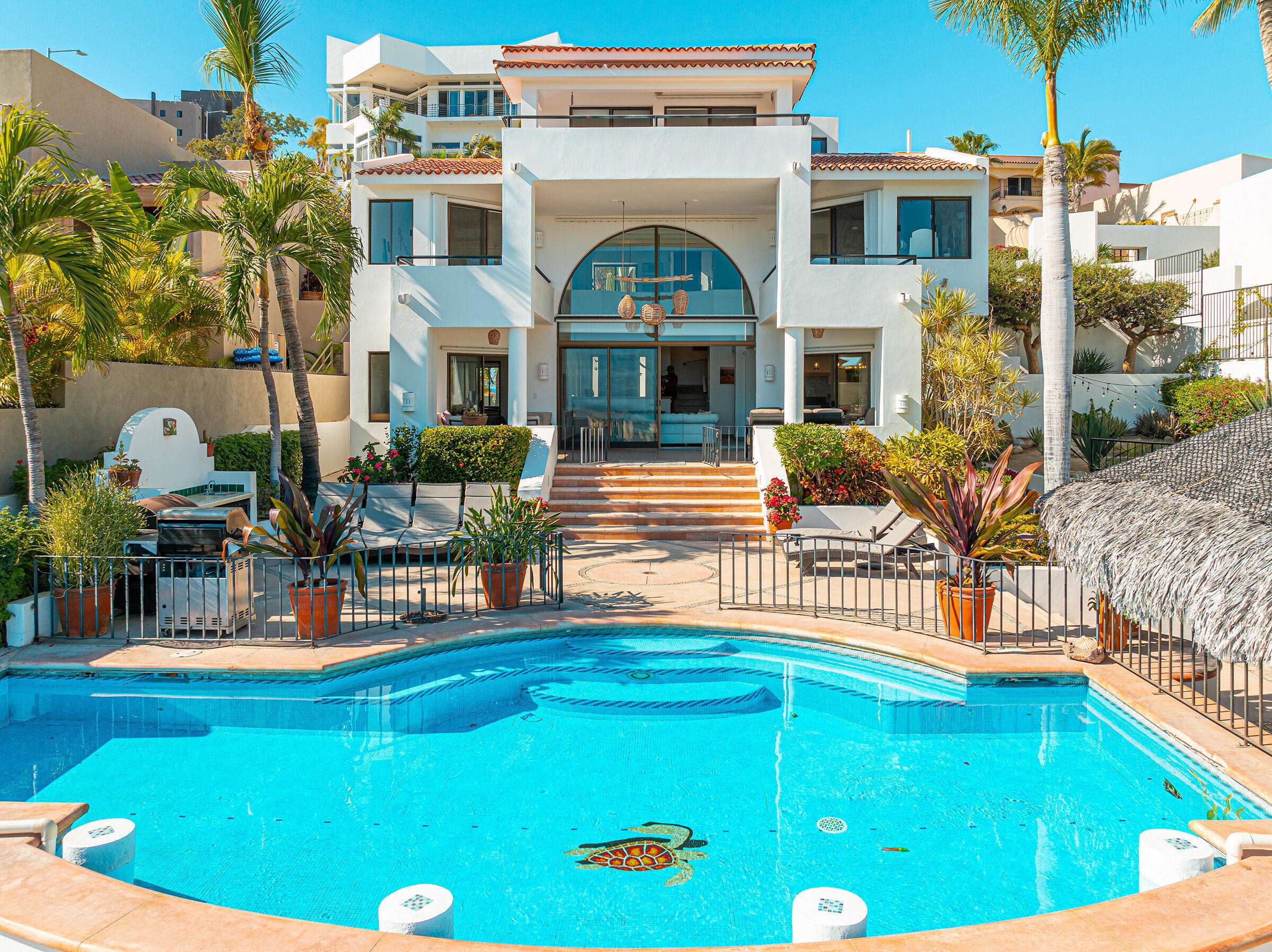 San Jose del Cabo Chamizal Live or invest smart in this versatile 3-bedroom, 3-bath property in San José del Cabo. Featuring two fully independent units: a 1-bedroom studio with full kitchen, private bath, laundry area, and separate entrance; and a spacious 2-bedroom, 2-bath unit with its own kitchen, laundry room, and entrance. Both are fully furnished and equipped with air conditioning. Ideal to live in one and rent the other short or long term. Located in a safe, desirable neighborhood loved by locals and expats. Just minutes from the beach, shops, and restaurants — with a rooftop terrace offering stunning ocean for sale