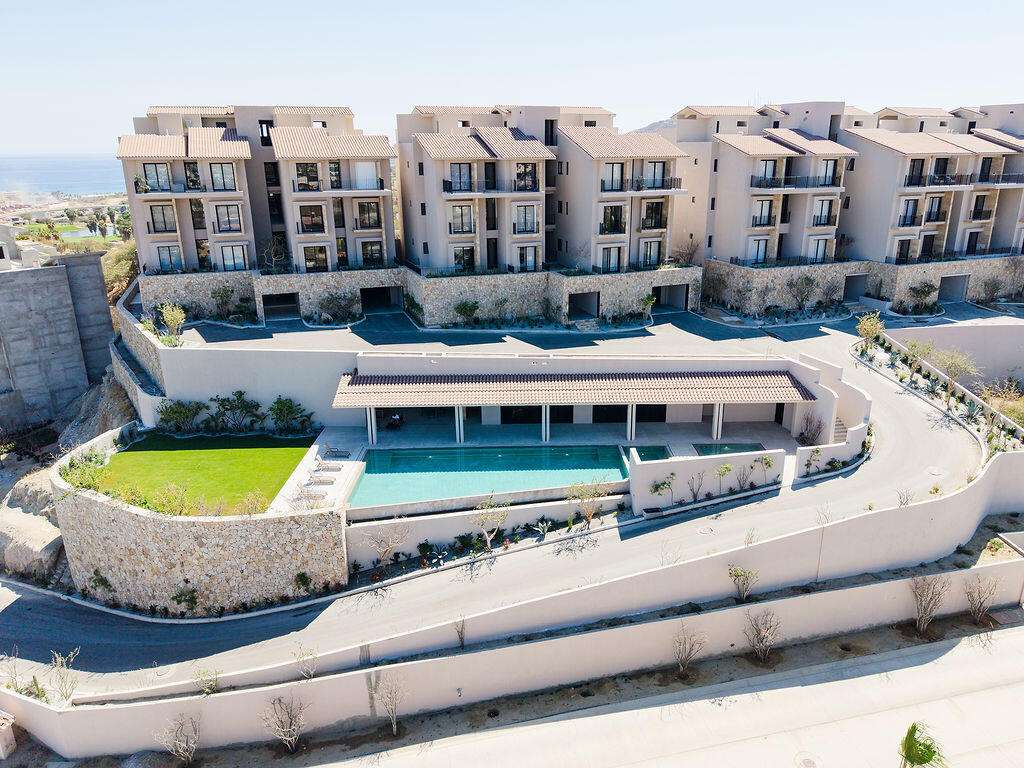 San Jose del Cabo Alegranza A refined contemporary residence in Alegranza, boasting breathtaking ocean for sale