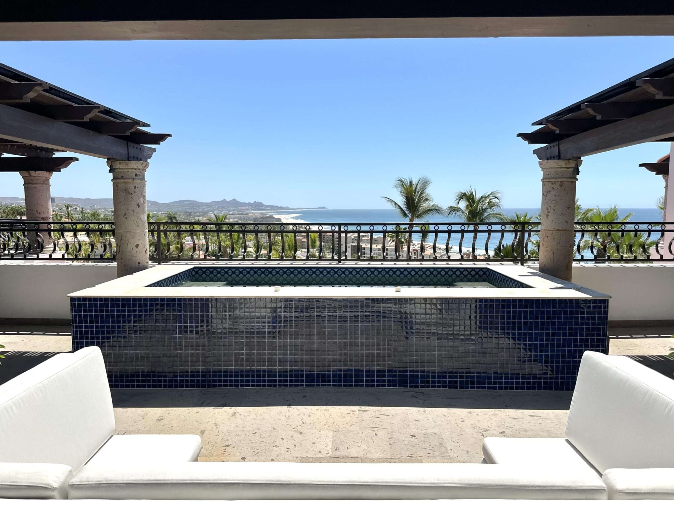 San Jose del Cabo Pueblo Campestre Fabulous floor plan and an amazing opportunity to own in Club Campestre.3 bedrooms 2 master bedrooms and one guest room. 3 full baths with great for sale