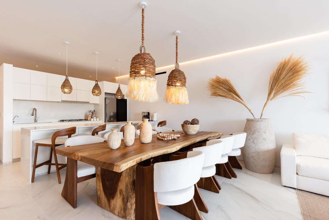 San Jose del Cabo Cora LOWEST priced in Sunset Tower, this 3BR/3.5BA condo offers 2,198 total SqFt with panoramic ocean and golf course for sale