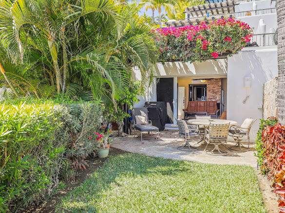 San Jose del Cabo Paramo Páramo Village is a boutique residential community in San José del Cabo. This two-bedroom, two-and-a-half-bathroom residence combines comfort, style, and convenience within a secure, master-planned setting. Open-concept living with refined finishes and expansive for sale