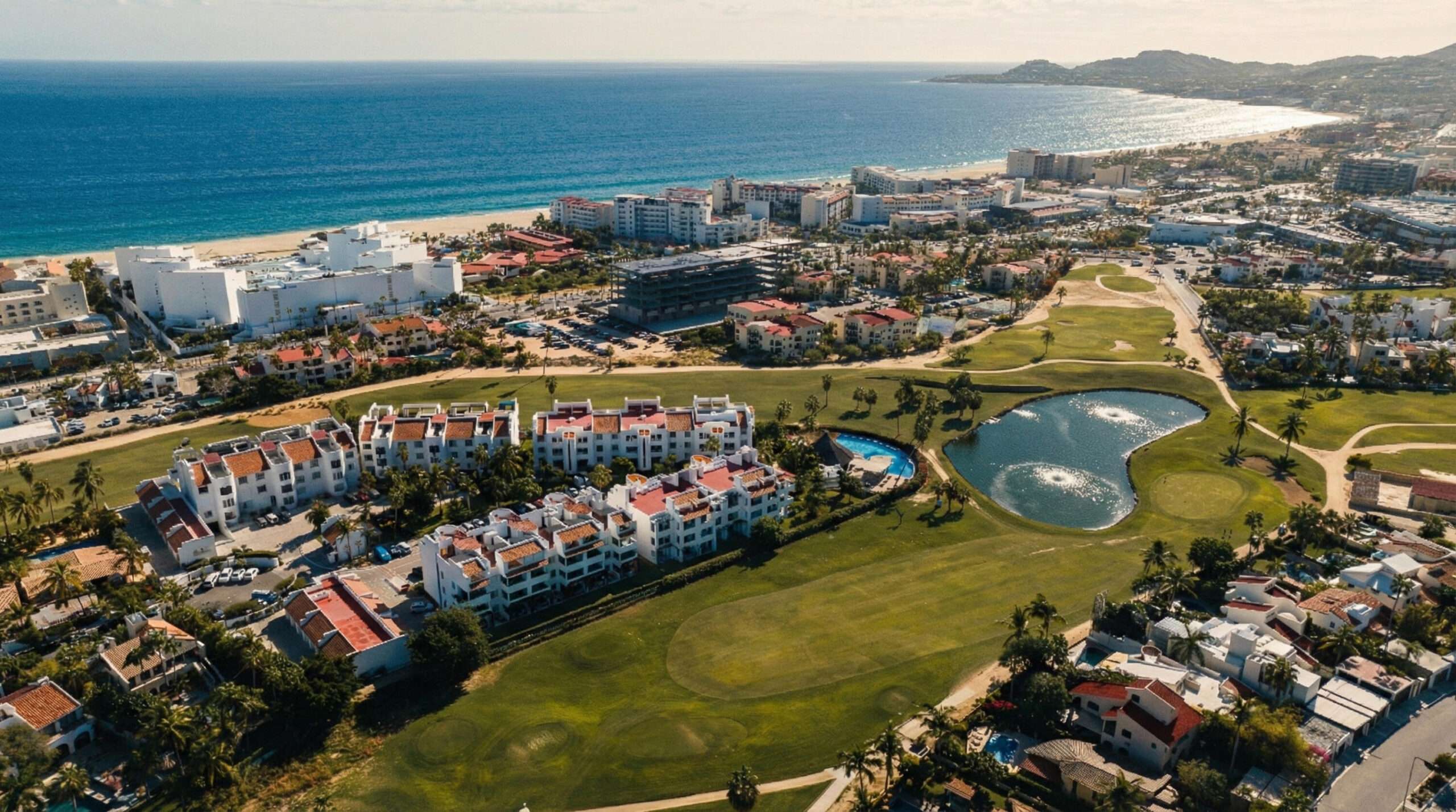 San Jose del Cabo Belposto Belposto Residencial is a high-end development that redefines the lifestyle in San José del Cabo. Take advantage of SJD's prime location with the most affordable price in the area, within an exclusive complex of only 20 apartments. Unit PH3 features 3 bedrooms, 3 full bathrooms, a laundry area, kitchen, dining room, living room and balcony, and a huge private roof terrace were you can add pergola, bench, jacuzzi, bathroom, etc...perfect to enjoy the for sale