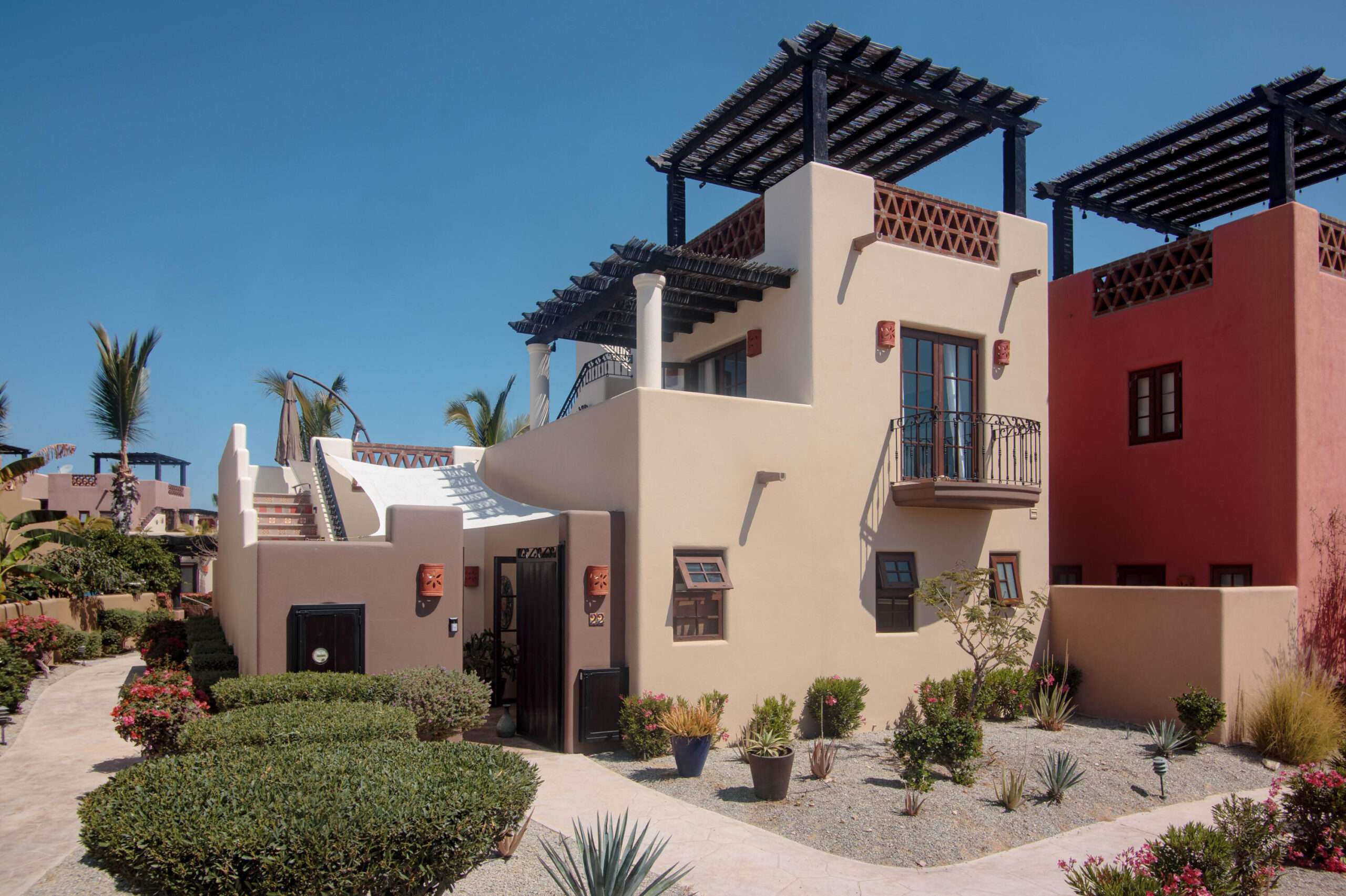 San Jose del Cabo Residencial La Jolla Casa Olas Grandes - a gated La Jolla residence perched for panoramic Sea of Cortez for sale