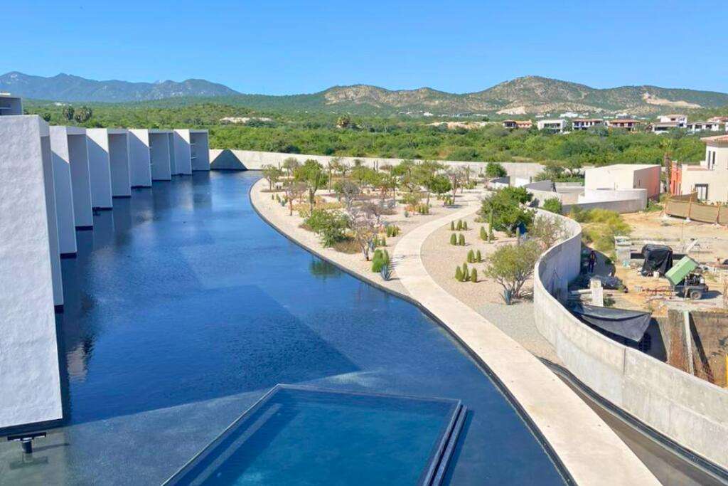 San Jose del Cabo Alegranza Perched in sought-after Alegranza in Fonatur Hills, this spacious 2-bedroom condo captures sweeping for sale