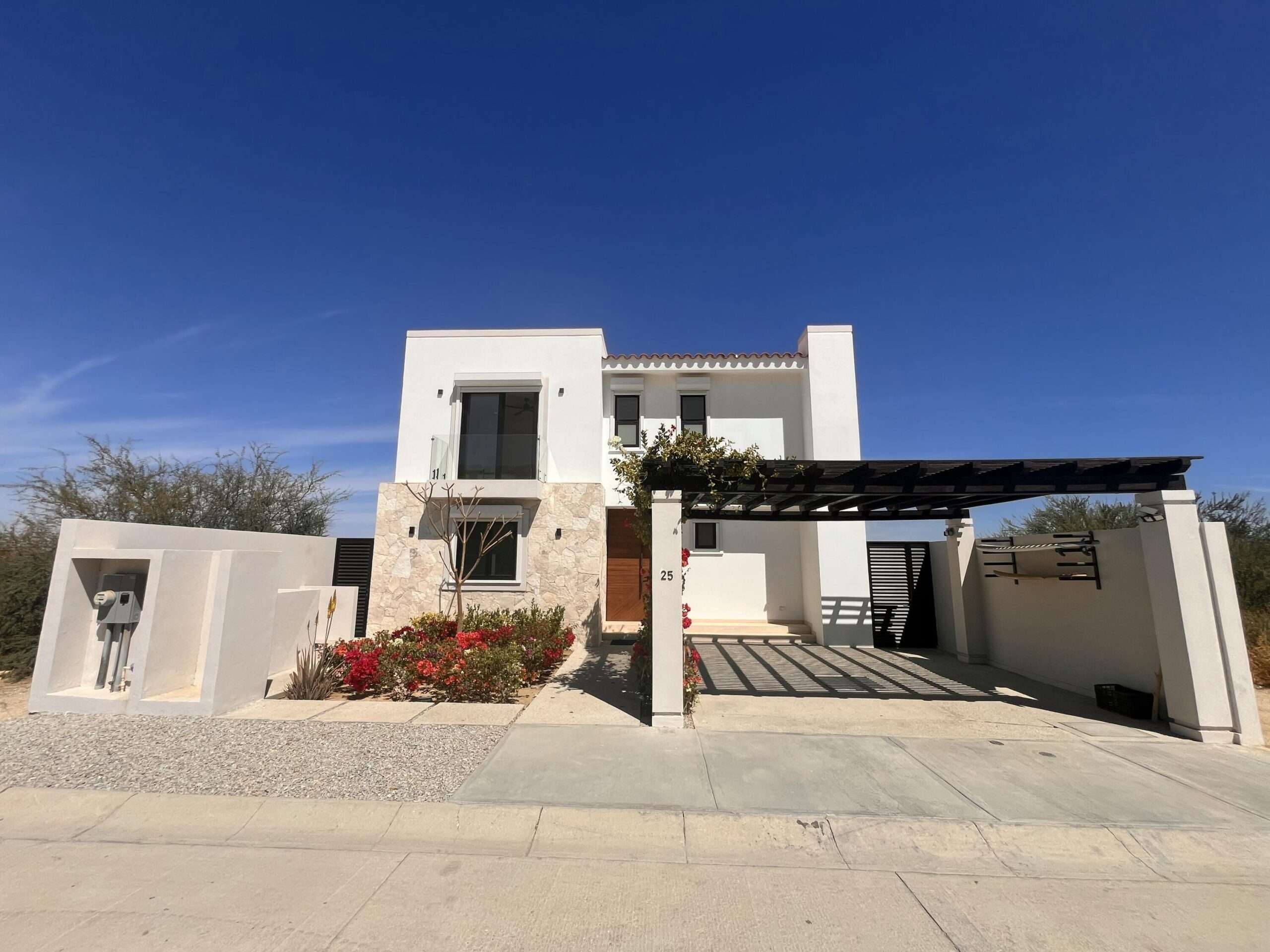San Jose del Cabo Section 22f- La Montana Experience an intimate collection of five single-family residences with mountainand arroyo for sale