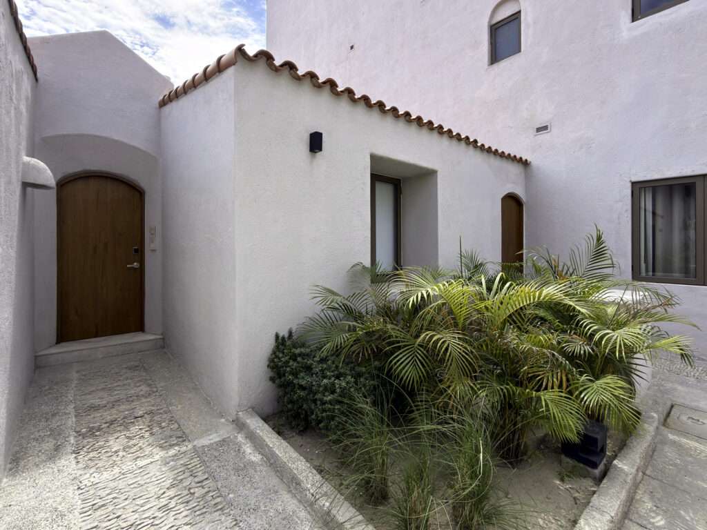 San Jose del Cabo Oceano Baja Discover Casa Oceano, a stunning single-story fairway home in one of Los Cabos' most coveted communities. Prime location with – 3400 P. Finisterra, San Jose del Cabo, BS